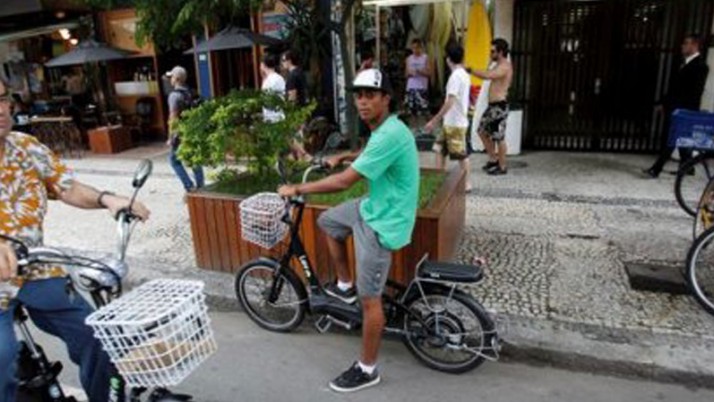 Vereadores querem mudar lei sobre ciclovia para permitir circulação de bicicleta elétrica