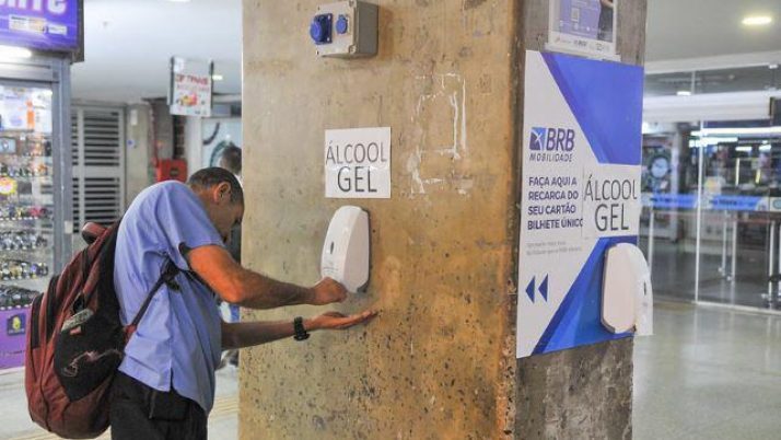 APROVADO: Estações de transportes terão que oferecer álcool em gel