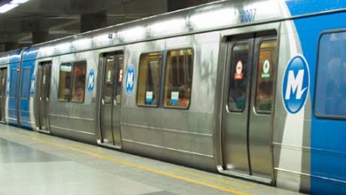 Caiado questiona Prefeitura sobre licença para obra do Metrô