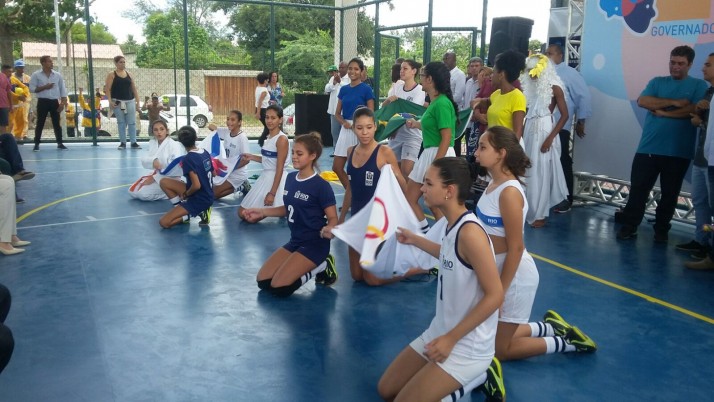 Moradores da Praia da Brisa, em Guaratiba, ganham unidade de ensino