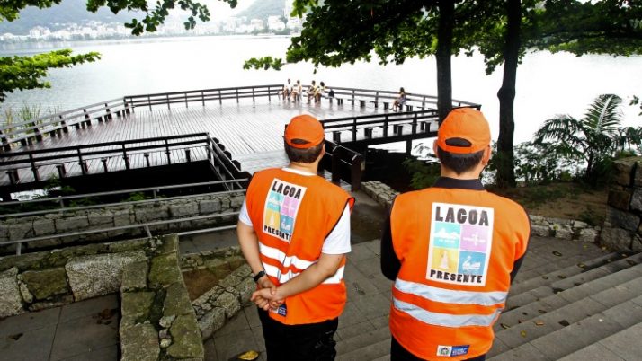 Caiado solicita implantação de programas como Lagoa Presente e Aterro Presente nos bairros de Copacabana e Leme