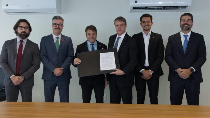 Câmara do Rio e TCMRio assinam termo de cooperação técnica em prol da educação