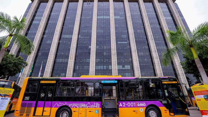 Sistema RIO estreia na Zona Oeste com 169 novos ônibus em 17 linhas
