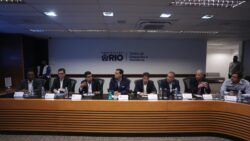 Caiado acompanha novas medidas de segurança para voos panorâmicos no Rio