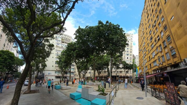 Após mais de 15 anos de luta de Caiado e moradores, praça Sarah Kubitschek é revitalizada em Copacabana